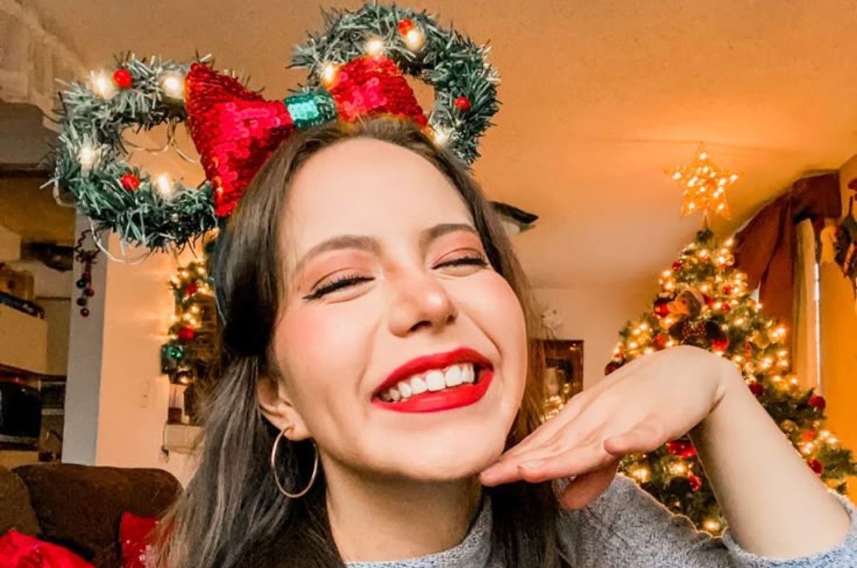 Looks navideños con diademas: el accesorio perfecto para destacar esta temporada