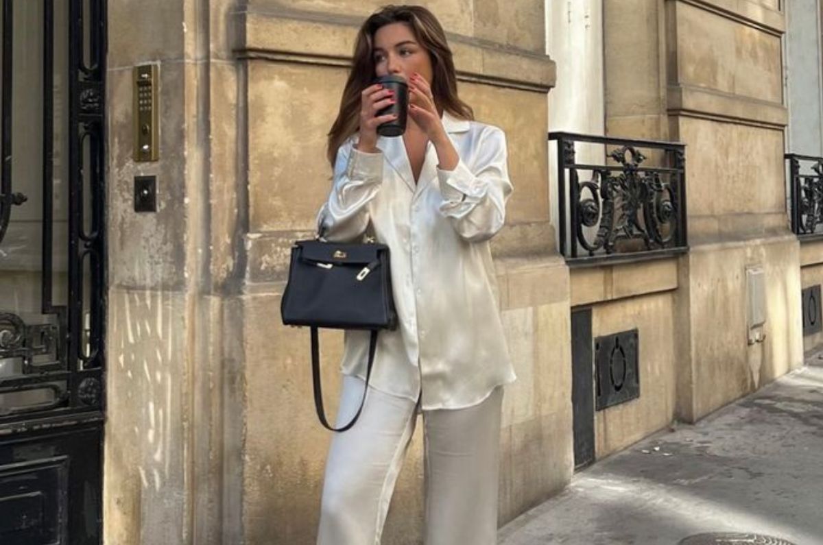 Looks navideños con pijamas que te harán brillar en una cena formal