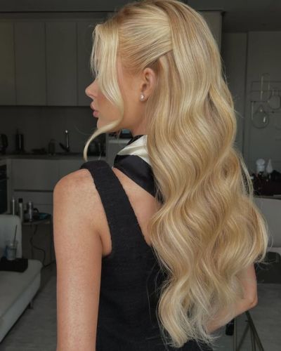 Melena suelta con ondas amplias 