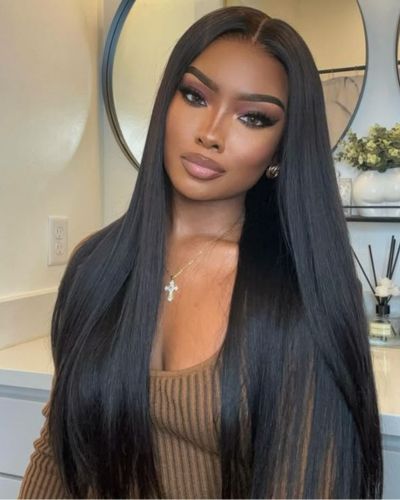 Tintes para morenas para lucir en Navidad:  negro 