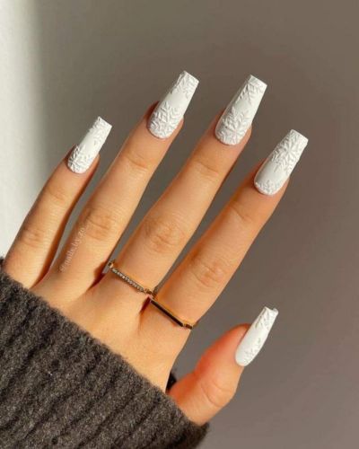 Diseño tejido en color blanco