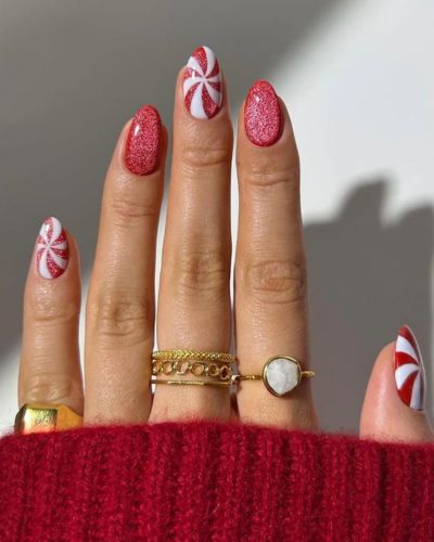 Uñas pepperment con efecto ojo de gato