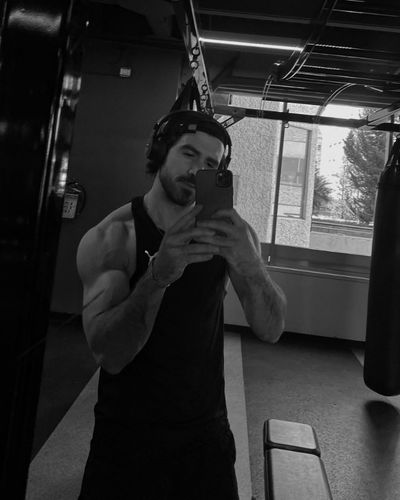 Carlos Origel en el gym 