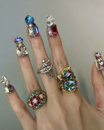 Diseños de uñas que ya no serán tendencia en 2026