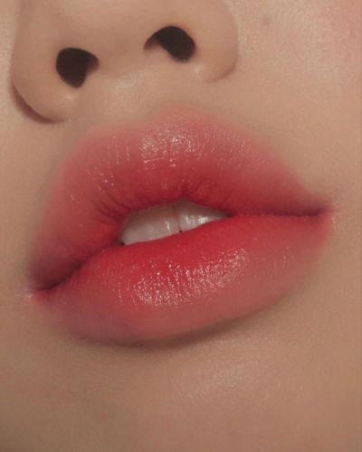 Labios difuminados en color rosa