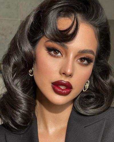 Look de ojos ahumado y labios cherry 