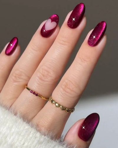 uñas cat eye para San Valentín