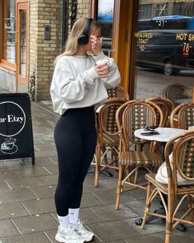 Outfits cómodos para marchar el 8M: cómo vestirte para sentirte fuerte, libre y segura