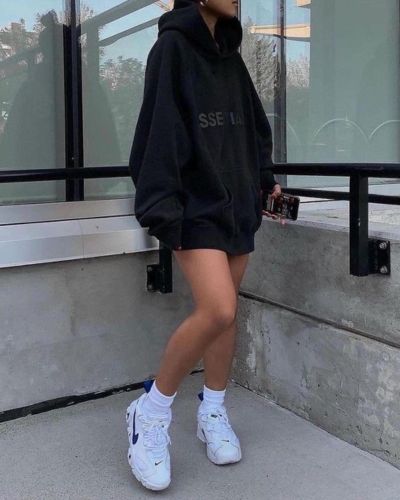 Outfits cómodos para marchar el 8M: cómo vestirte para sentirte fuerte, libre y segura