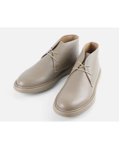 Esta nueva paleta se aleja de los excesos y apuesta por tonos que transmiten calma.