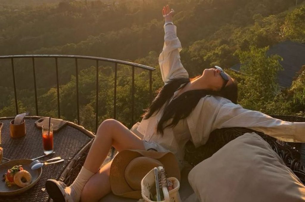 Tener una cita contigo misma no solo es aesthetic, es necesario para reconectar contigo