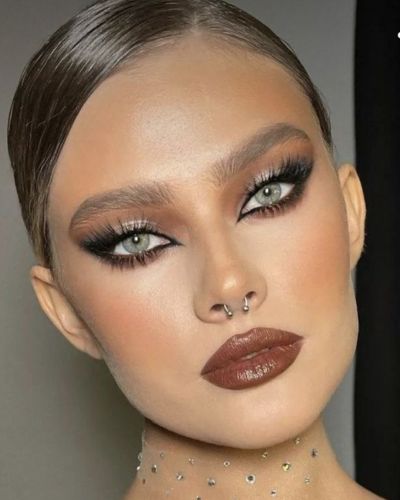 Look de ojos y labios en color rosa