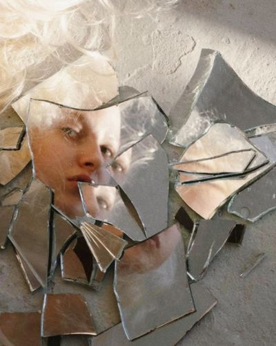 Los espejos son artefactos de mala suerte según las creencias antiguas