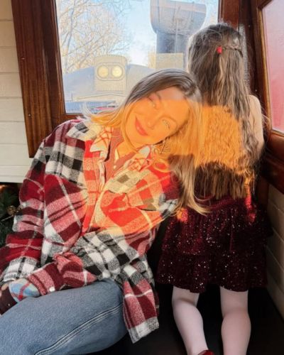 Gigi Hadid junto a isu hija Khai