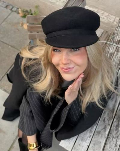 Este 2026, los baker boy hats se convierten en el accesorio imprescindible para elevar cualquier outfit.