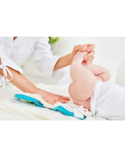 La piel de los bebés es tan delicada que pequeños descuidos en la rutina diaria pueden provocar irritaciones o rozaduras, especialmente en la zona del pañal. A
