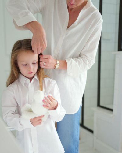 Prevenir piojos en niños durante el calor no es complicado si estableces rutinas de cuidado y revisiones constantes.