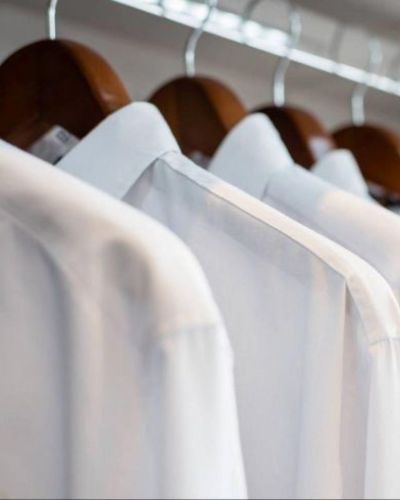 como-quitar-las-manchas-amarillas-de-la-ropa-blanca-3