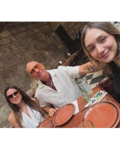 Erik Rubín fue visto este fin de semana en compañía de su hija nina y su nueva novia en el Tecate Pal´Norte