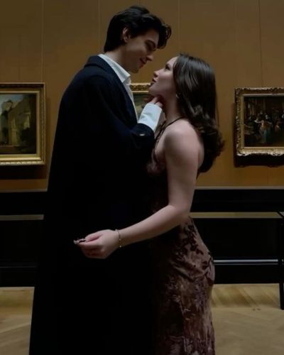 El llamado “hilo invisible”, habla de un lazo profundo que une a dos personas sin importar la distancia, el tiempo o las circunstancias