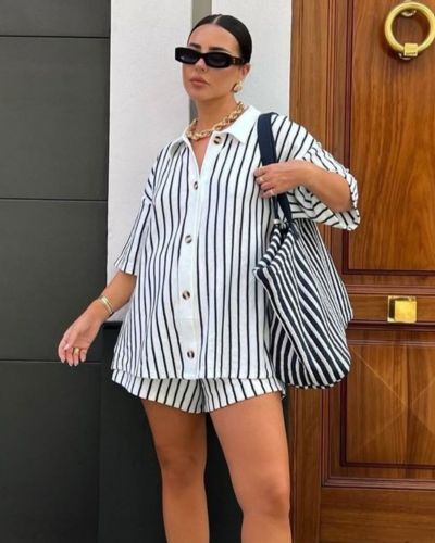 Desde outfits de oficina hasta combinaciones casuales y sofisticadas, las prendas con rayas verticales se reinventan para estilizar tu figura y elevar cualquier look.