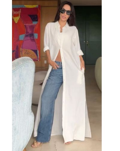 Usar camisas con jeans son una combinación que logra looks modernos, cómodos y con mucha personalidad.