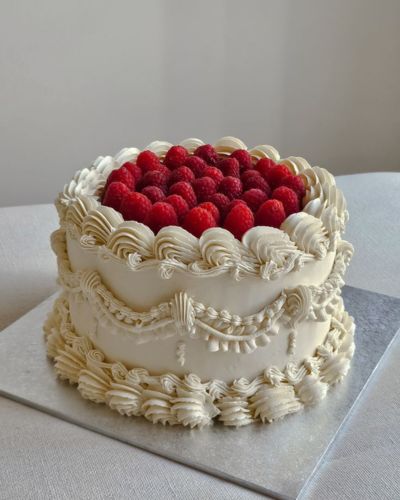 Pasteles de cumpleaños en tendencia: estilo vintage con fruta natural