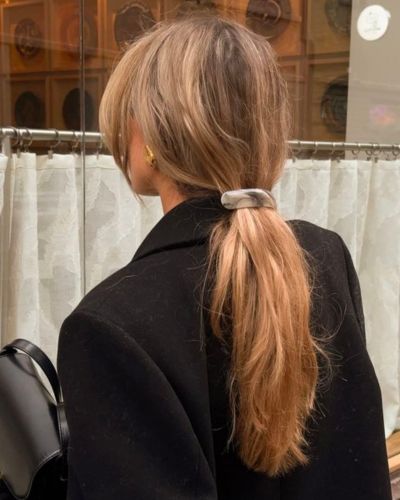 Con ese aire relajado pero intencional, los peinados messy logran el equilibrio ideal entre naturalidad y elegancia