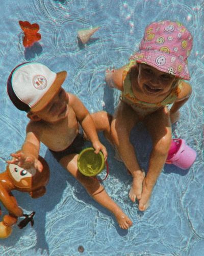 Aquí encontrarás una guía sencilla para cuidar las quemaduras solares en niños, aliviar las molestias y ayudar a que su piel se recupere de forma segura.