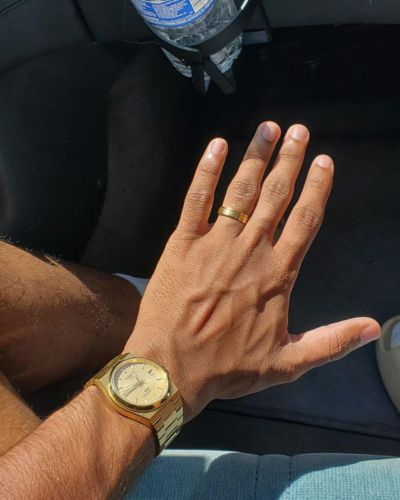 ¿Puede una mujer dar el anillo de compromiso? Esto es lo que significa 3