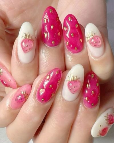 Strawberry nails 3D