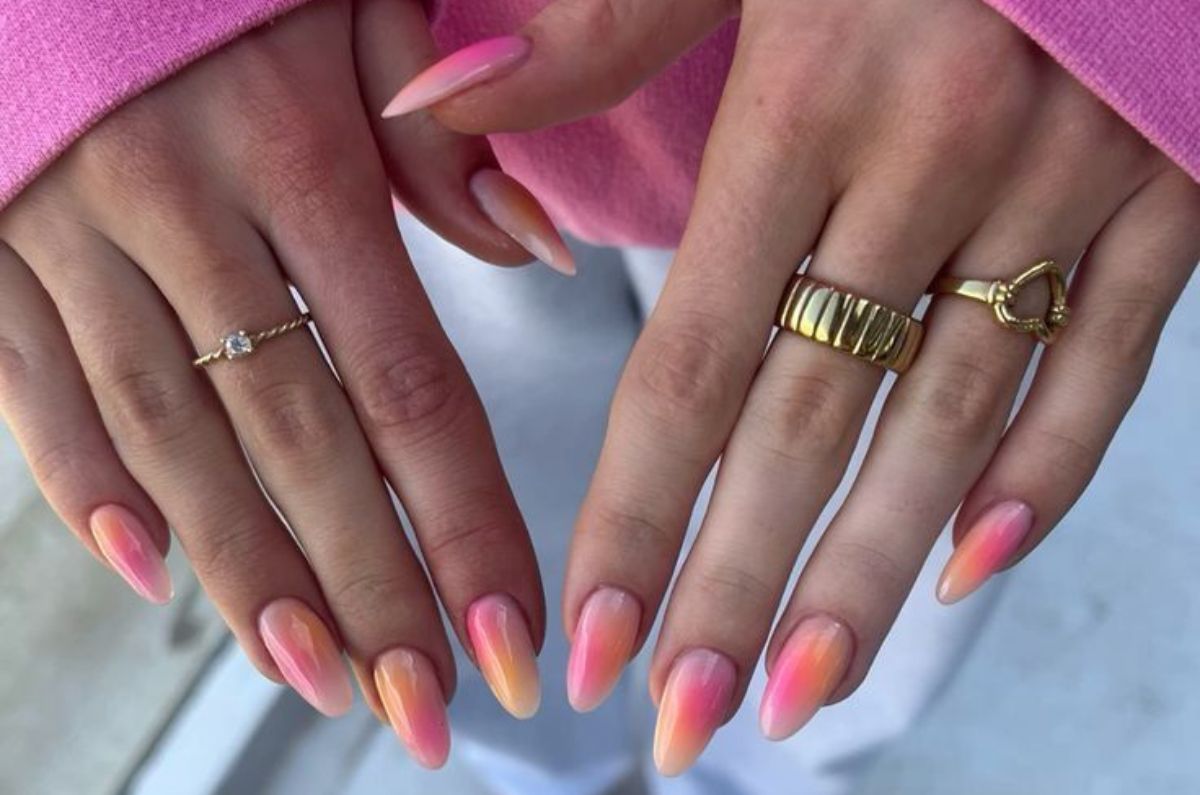 Sunset nails: la manicura inspirada en atardeceres que amarás este verano