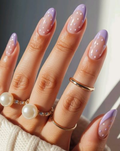 Desde diseños minimalistas hasta versiones más creativas, las taro nails son una tendencia que se adapta a todos los estilos