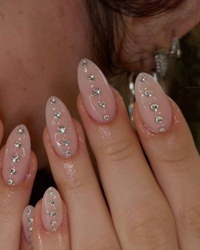 Uñas con gemas 