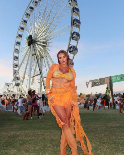 Influencer Sandra Perez en Coachella 2026