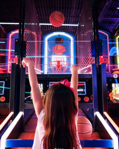 Desde actividades en casa hasta planes fuera, lo importante es compartir tiempo de calidad y vivir momentos que se queden en su memoria.