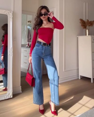 Jeans con tacones rojos