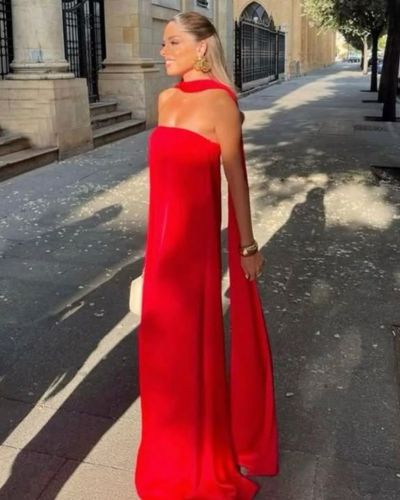 Vestir de rojo en una boda es una elección poderosa y favorecedora, aunque para muchos sigue siendo un color “prohibido”.