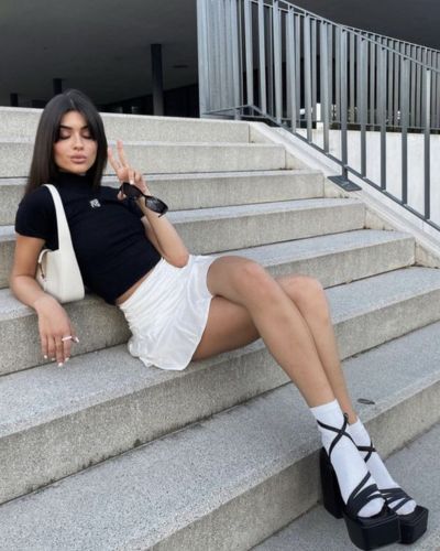 Look de sandalias con calcetines