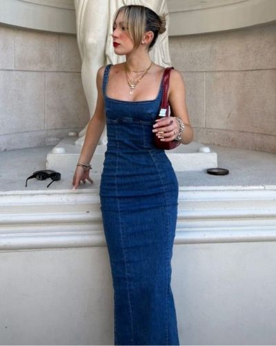 Los vestidos de mezclilla son un básico del clóset y en primavera se reinventan para convertirse en el aliado perfecto de looks frescos, cómodos.