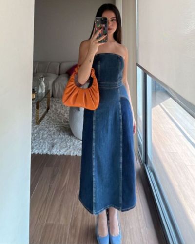 Los vestidos de mezclilla son un básico del clóset y en primavera se reinventan para convertirse en el aliado perfecto de looks frescos, cómodos.