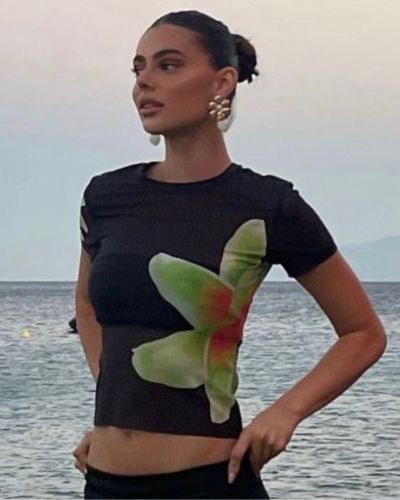 Looks con maxi flores