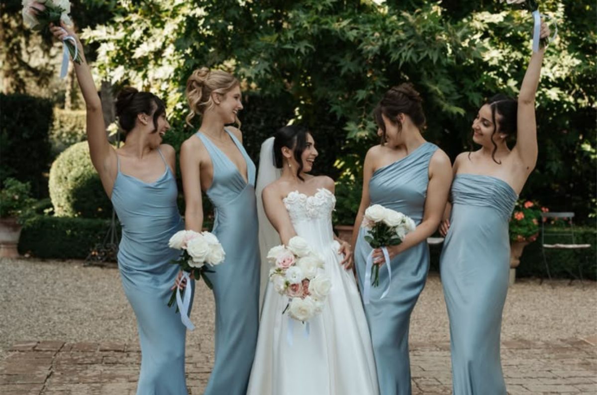¿Qué deben hacer las damas de honor el día de la boda?