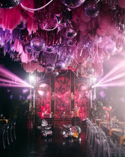 Foto de decoración quinceañera maximalista