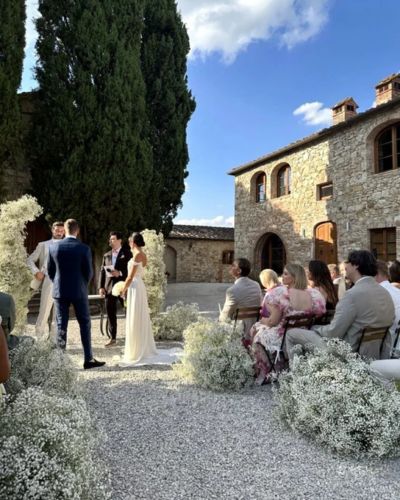 Foto de novios en el altar