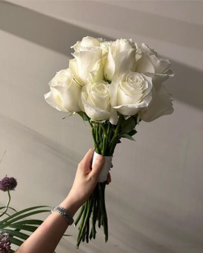 Ramo de novia con rosas blancas