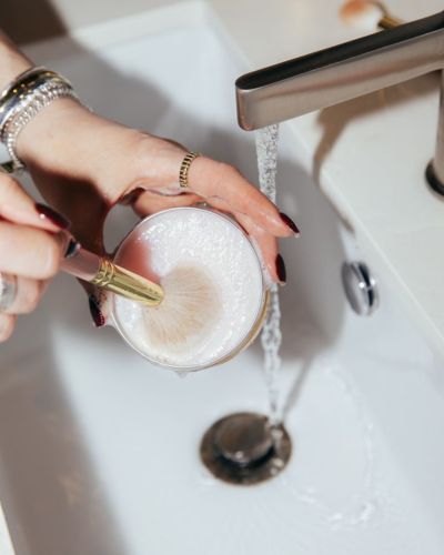 Hábitos para el cuidado de la piel que no son skincare