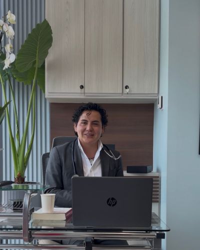 Dr. Hernán Cerna Vergara