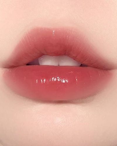 Korean lips