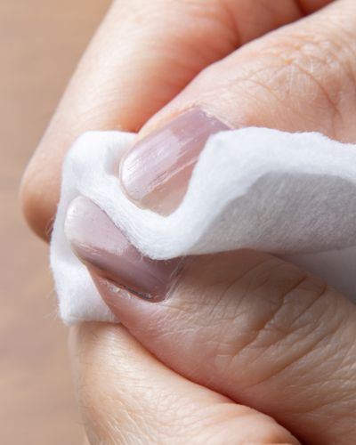 Prepara la uña antes del esmalte